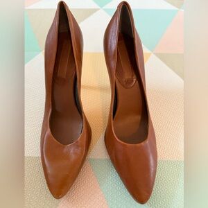 Banana Republic Tan Leather Heels Size 10